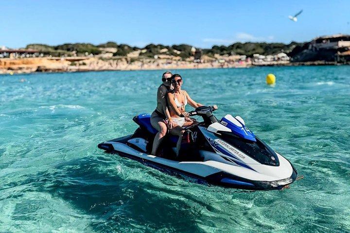 Excursion en jet ski à Cala Comte