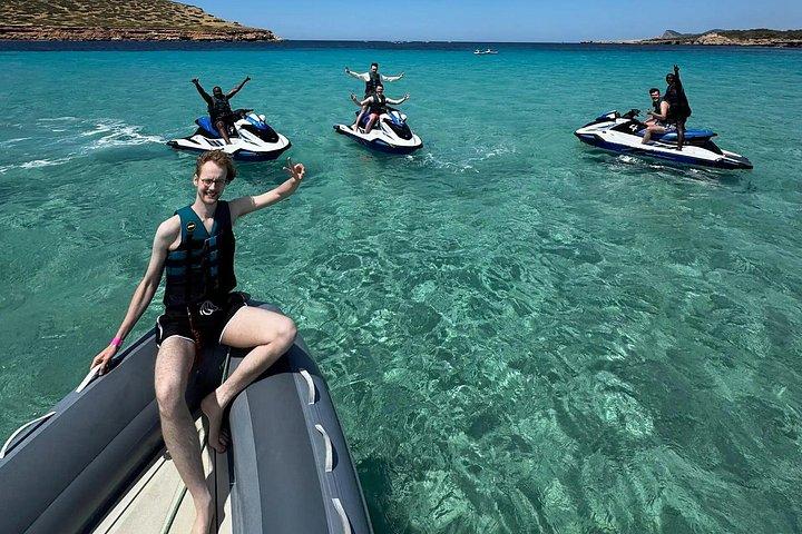 Excursion en jet ski à Cala Comte