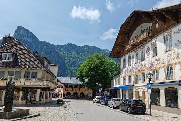 Munich: Neuschwanstein Tour with Oberammergau or Alpine Coaster