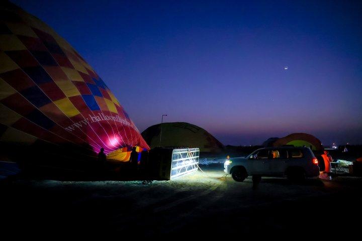 Sunrise Dubai Heißluftballonfahrt mit Hoteltransfers