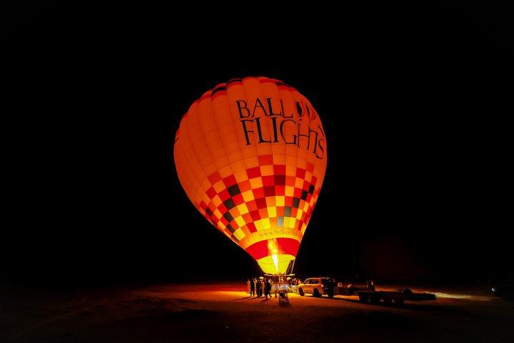 Sunrise Dubai Heißluftballonfahrt mit Hoteltransfers