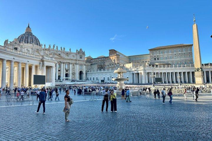 Museos Vaticanos con Cúpula de San Pedro y visita privada a la Basílica