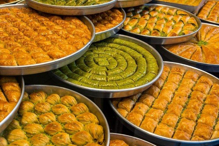Istanbul Old City Street Food Tour Degustazioni locali nascoste