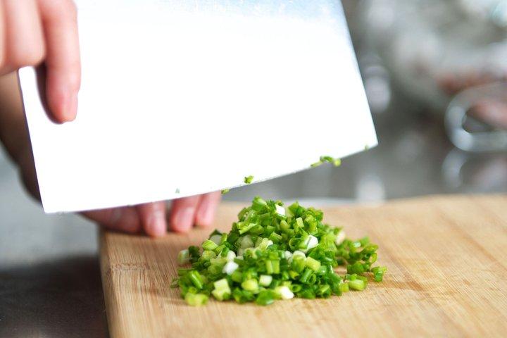 サクラメントで地元シェフと楽しいワンタン料理教室
