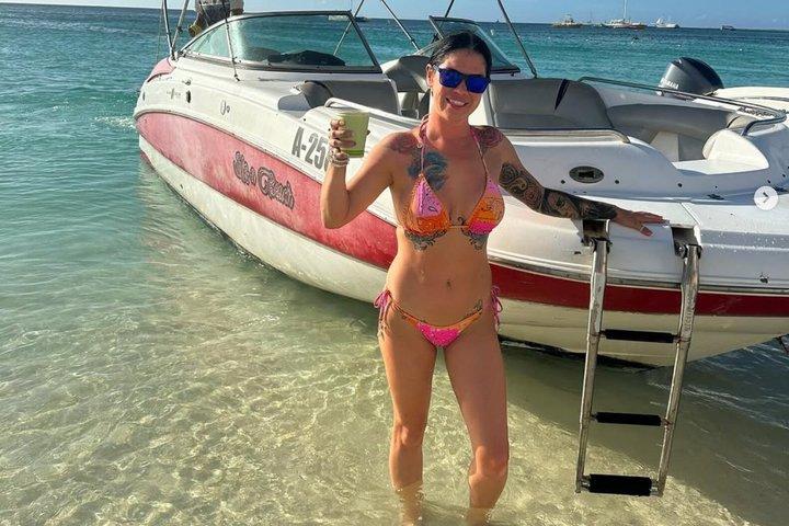 Tour privado en barco por Aruba con bebidas y snorkel