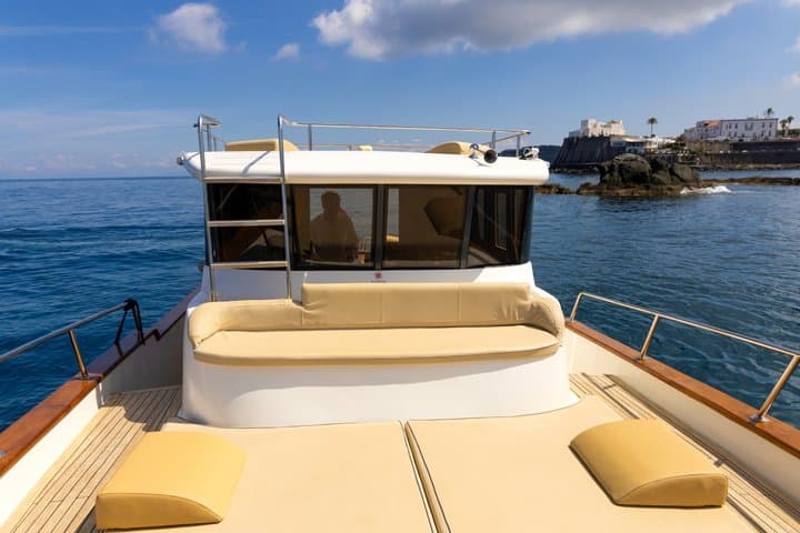 Private boat excursion island of Ischia with Gozzo Cilento 12m