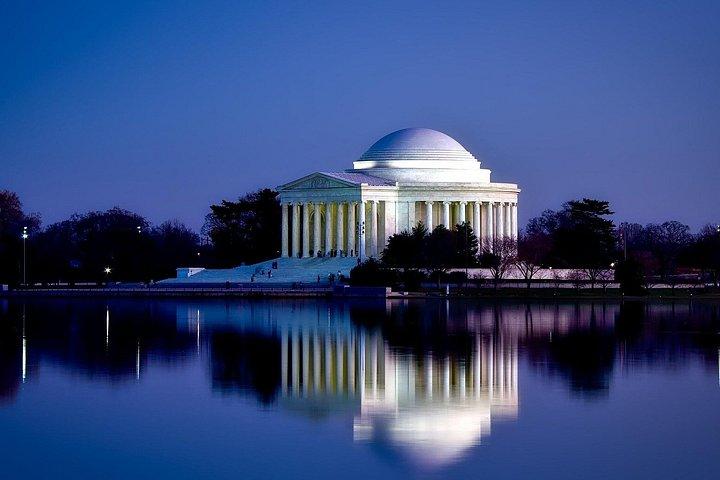 スカイラインビューのワシントンDCナイトメモリアルウォーキングツアー