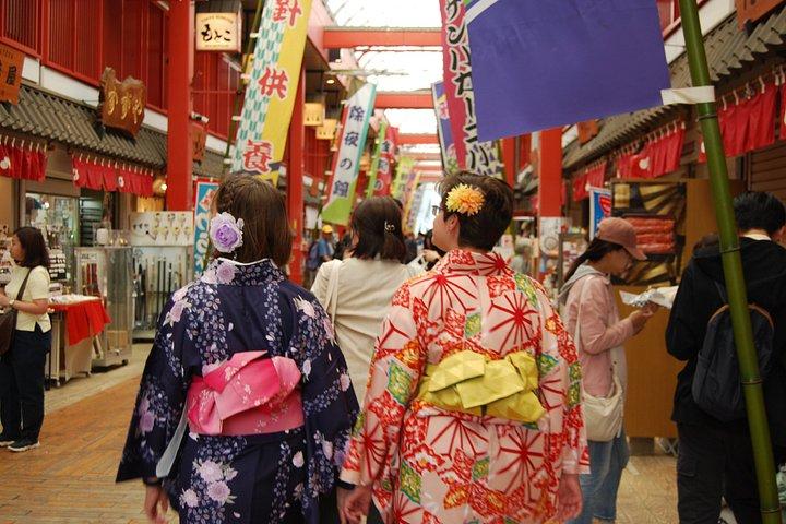 東京：着物体験～浅草寺で撮影