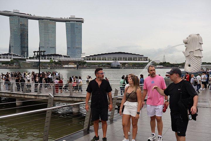 2 to 8 Hours Private Customized Walking Tour in Spanish