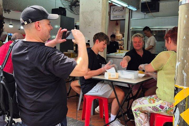 2 to 8 Hours Private Customized Walking Tour in Spanish