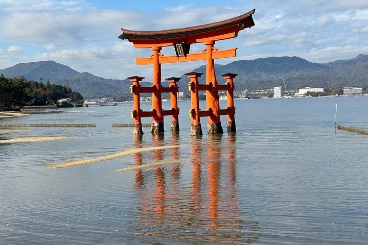 Hiroshima och Miyajima privat Spanska tur