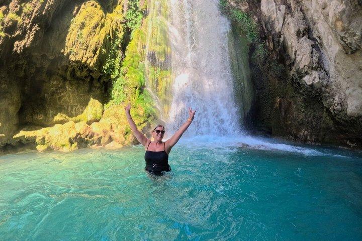 Excursión de un día a Guadalest, Altea y Cascadas del Algar desde Calpe