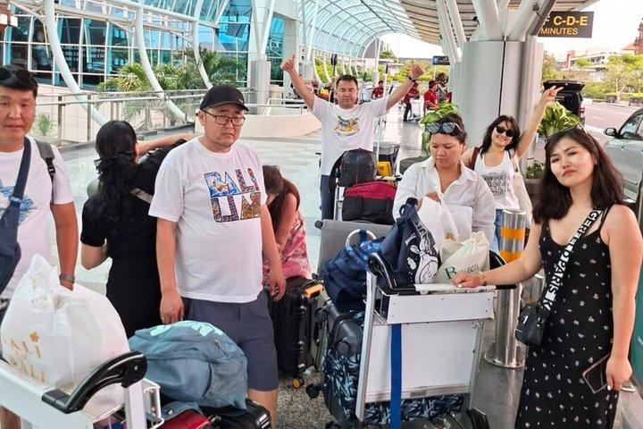 バリDPS空港送迎サービスSUV高級車付