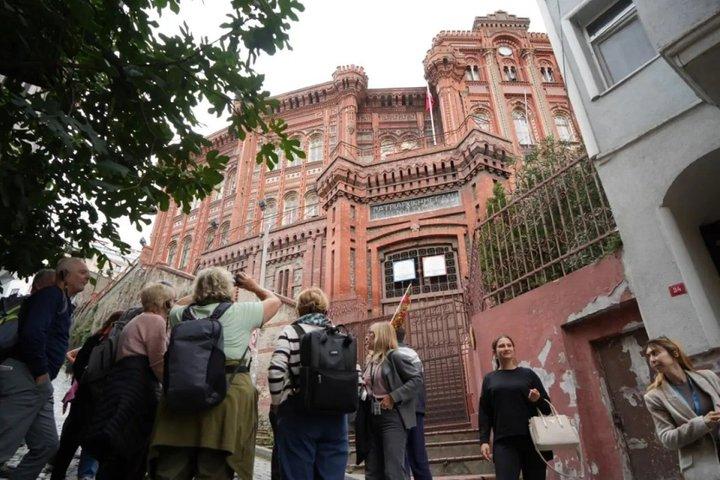 Istanbul Fener and Balat Colorful Walking Tour