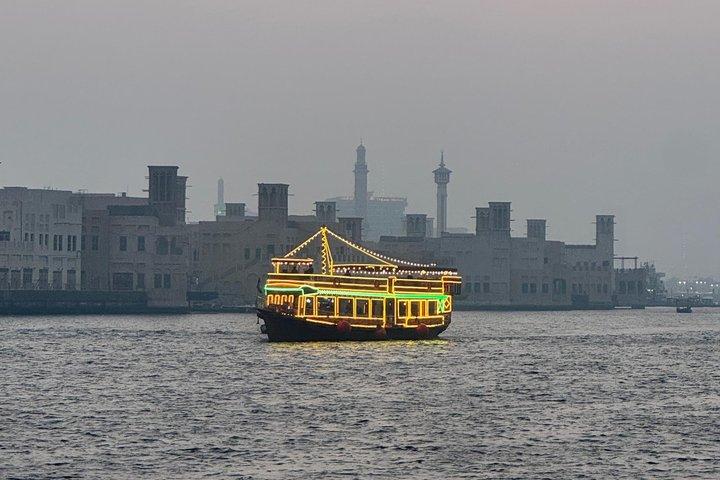 Dîner-croisière en boutre de Dubaï à Deira Creek
