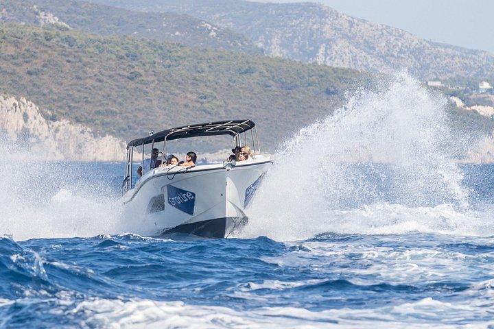 スプリット：ブルーラグーン半日、チオヴォとトロギルボートツアー