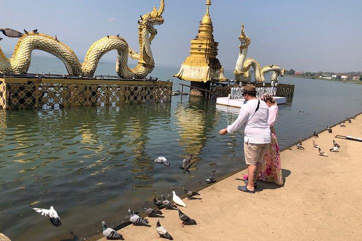 CEIからパヤオ日帰りツアー寺院温泉湖魚水族館