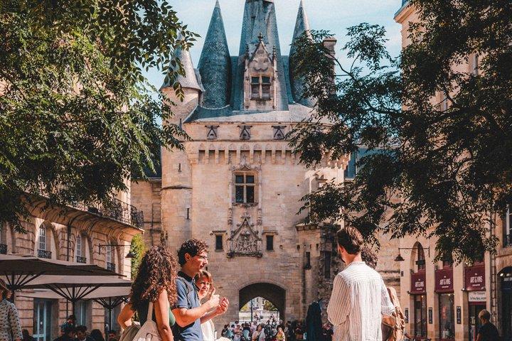 Bordeaux City Pass, Ubegrænset offentlig transport og 20 seværdigheder