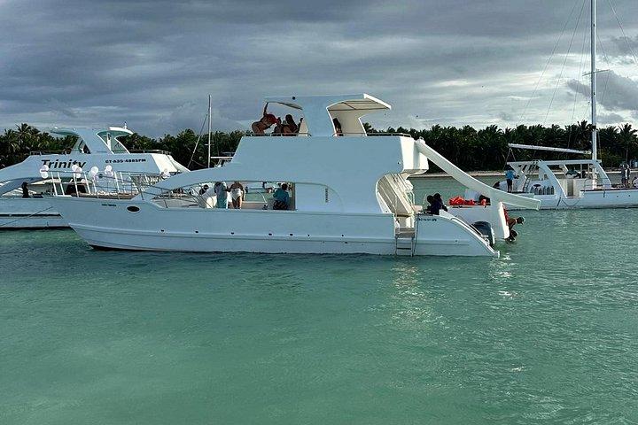Party Boats (SHARED) or (PRIVATE) Punta Cana - Open Bar / Live DJ