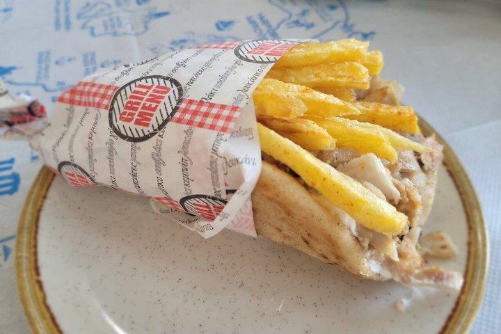 Santorini Local Food Tour met traditionele Taverna maaltijd