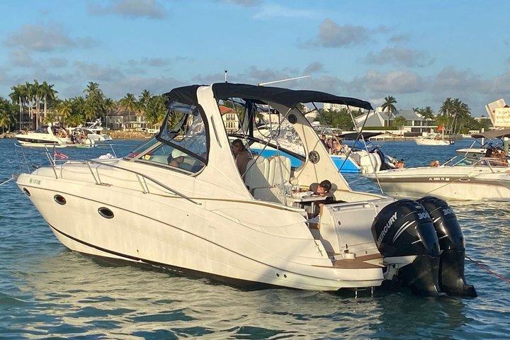 Mieten Sie eine Private Yacht in Miami mit Kapitän bis zu 12 Gäste