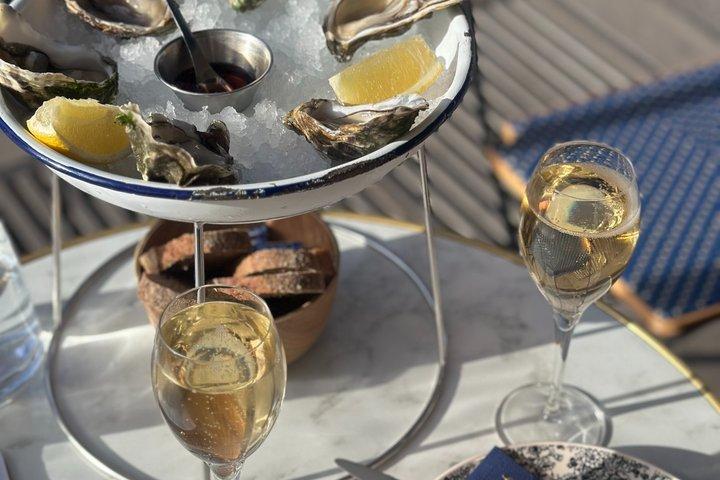 Austernwein- und Champagnerverkostung in Paris