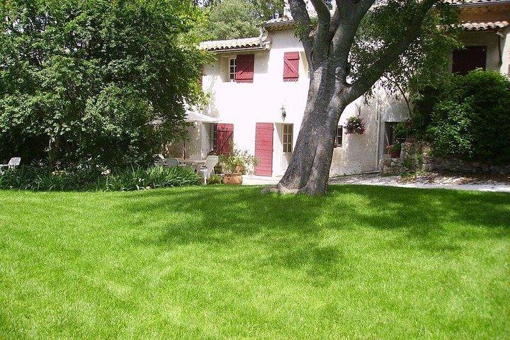 Provence Couples Escape: 3-Day Immersive Small-Group Stay