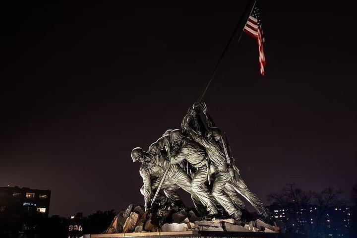 Washington DC Monuments and Memorials Night Tour