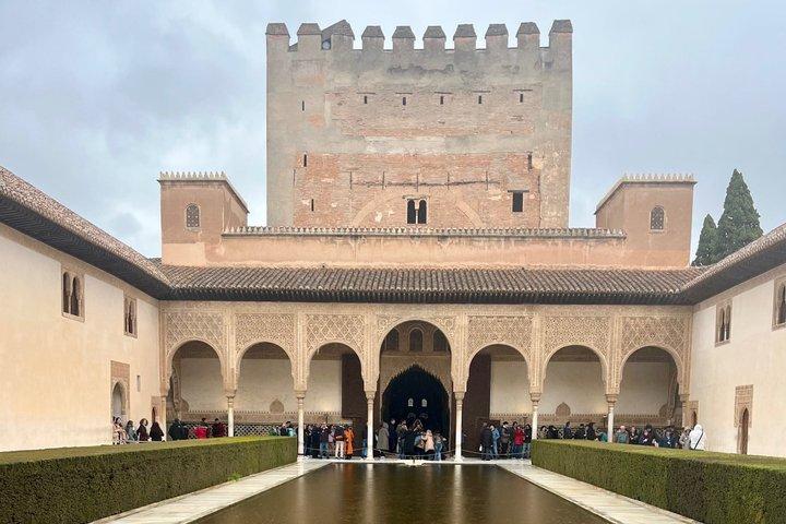Visita Guiada Privada a La Alhambra sin Colas