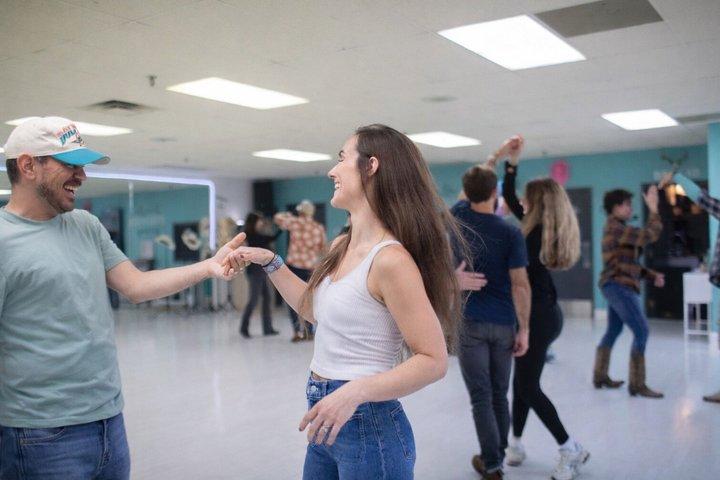 Principiante Country Swing Dance Class - Dance Downtown naquele dia