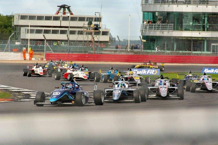 Silverstone Circuit Event Chauffeur privé d'une journée au départ de Londres