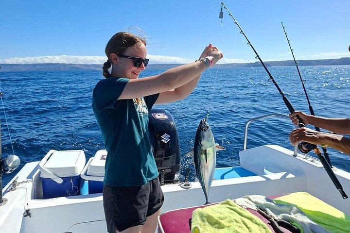 楽しいプライベート深海釣り半日-イーブルパンダボート