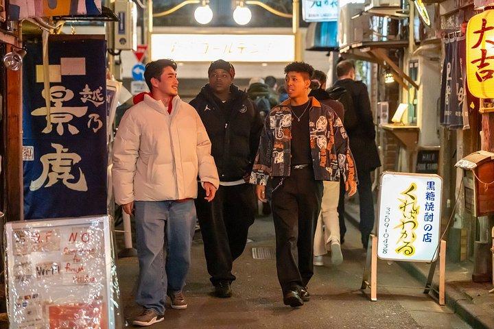 英語ガイド付き東京完全カスタムプライベートナイトツアー