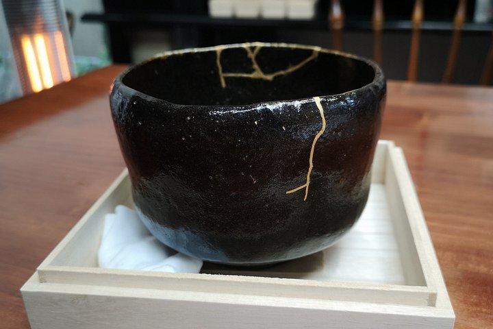 Traditionel Kintsugi Workshop med en Master Craftsman