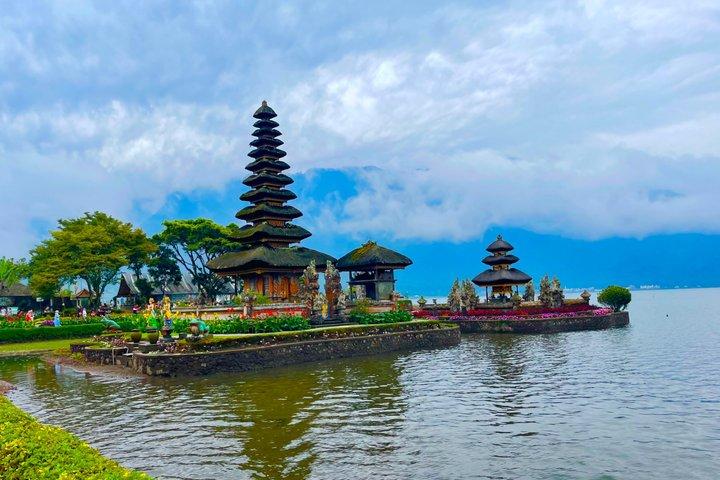 Bali Customized Tour Privat bil og chauffør