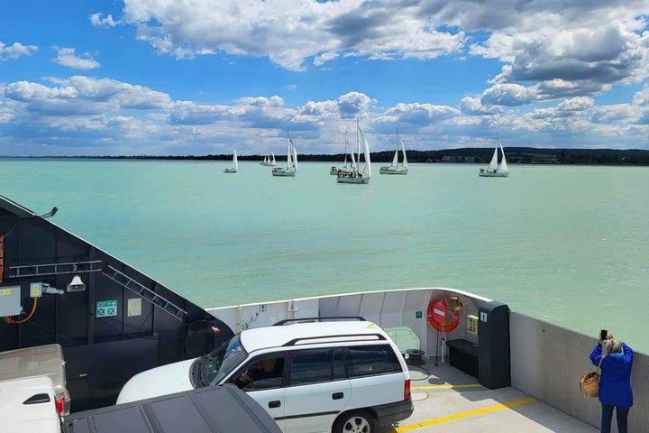 ブダペストからヨーロッパの一番の隠された宝物地区へのプライベートツアー：バラトン湖