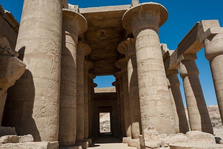 ヨルダン川西岸の墓、ラメセウム&メディネットハブ寺院