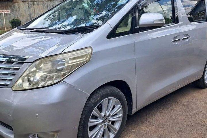 ナイロビ空港または市内からマサイマラへの専用車での送迎
