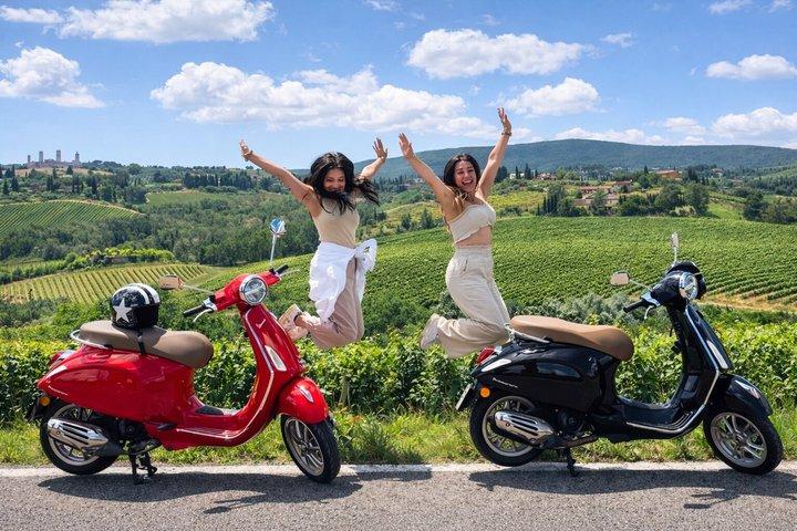 Vanuit Florence : Vespatour in Toscane met kleine groep met lunch en wijn