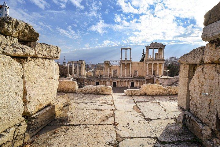 De Sofia : Excursion privée d'une journée à Plovdiv et dégustation de vin en option