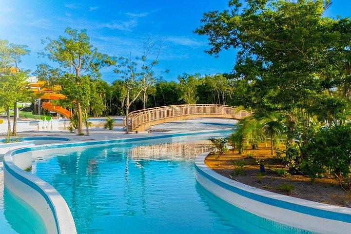 Cozumel : ウォーターパーク＆クザビーチ、ビュッフェ＆オープンバー付き