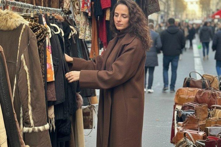 Personalized Vintage Shopping Tour in Paris