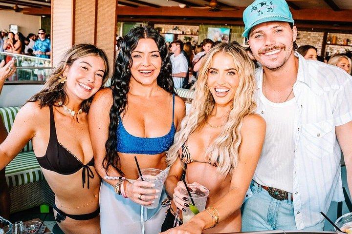 Las Vegas Pool Crawl with Party Bus & Free Drinks