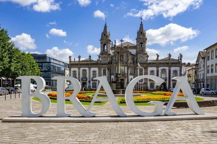 Hello Braga: Privado 2 - Passeio Intro Hora da Cidade com Guia Local