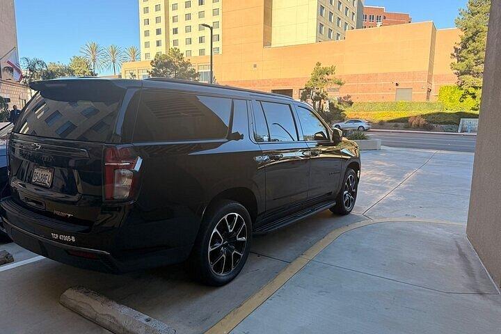 Luxury Private Airport Transfer with Chauffeur Services