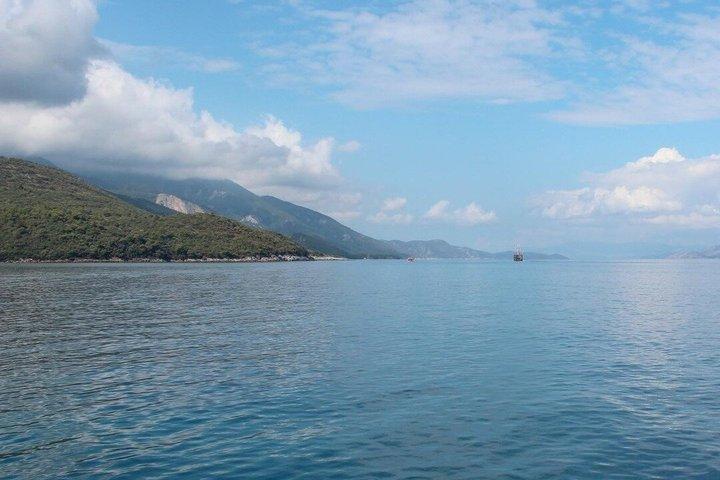Kuşadası Full Day Aegean Boat Cruise with Lunch and Transfers