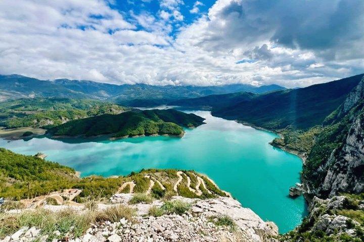 Da Tirana : Escursione sul lago di Bovilla e sul monte Gamti