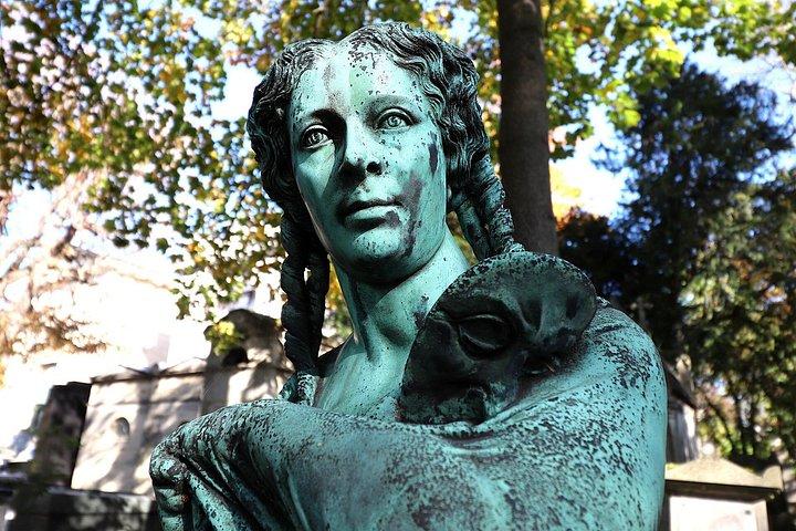 Père-Lachaise Secrets : 墓地探偵になろう