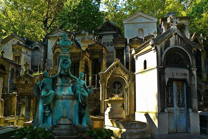 Père-Lachaise Secrets : 墓地探偵になろう