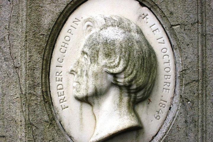 Père-Lachaise Secrets : 墓地探偵になろう